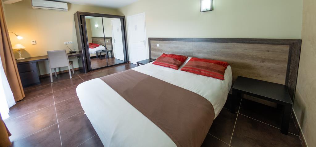 Allotel Fos-sur-Mer Room photo