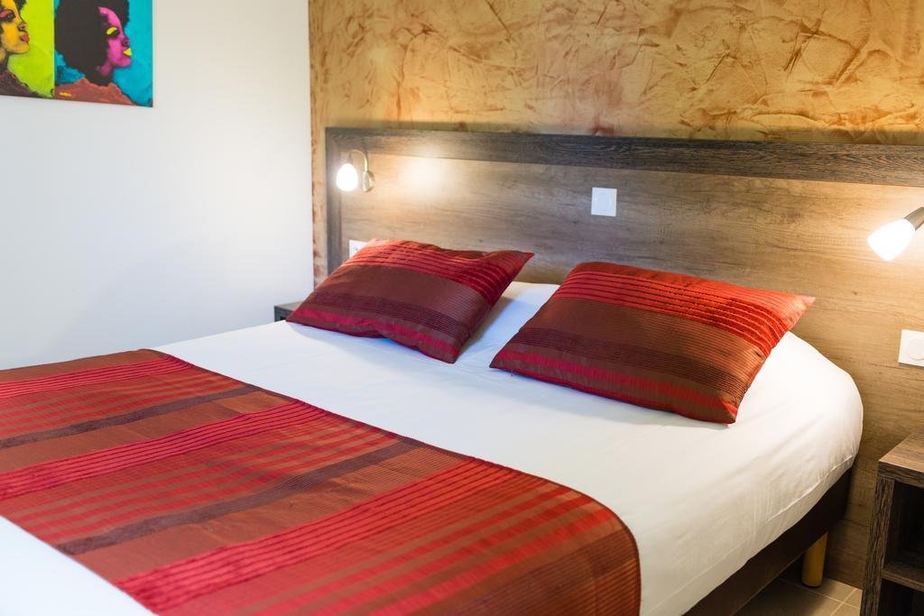 Allotel Fos-sur-Mer Room photo