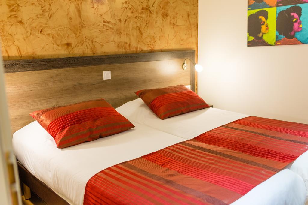 Allotel Fos-sur-Mer Room photo